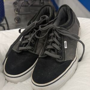 VANS CHUKKA LOW RISE men’s sneakers size 11